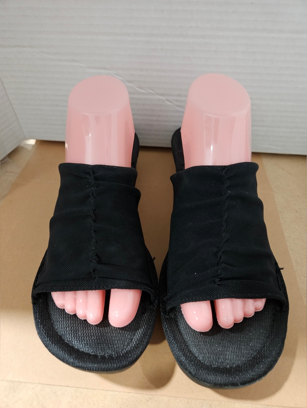 Skechers women's slide sandals, black Size 10 W9mens (BIN15)
